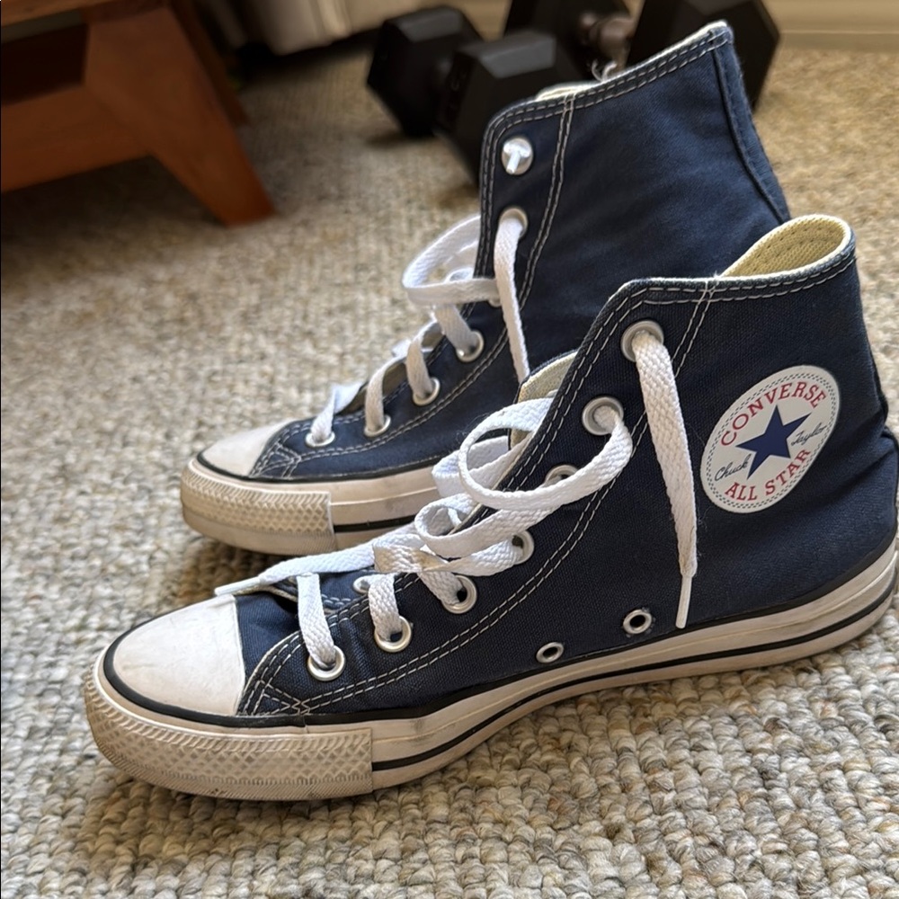 Converse Blue High-Top Sneakers Classic Design